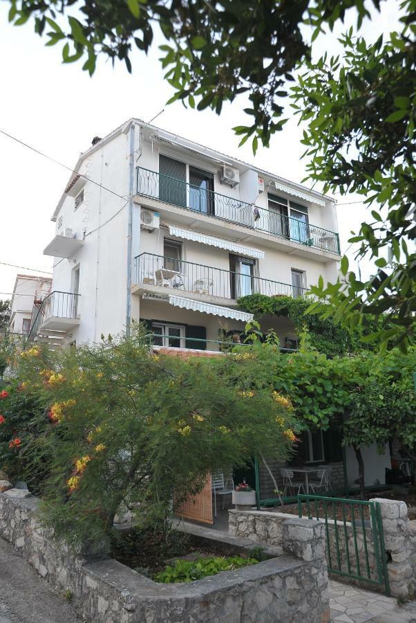 Apartments Sonia & Ana Трогир Экстерьер фото