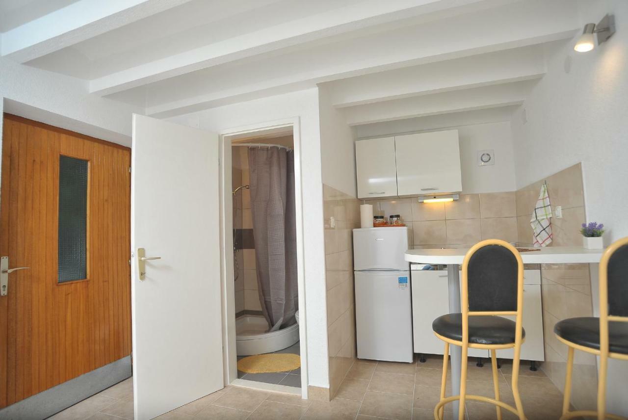 Apartments Sonia & Ana Трогир Экстерьер фото