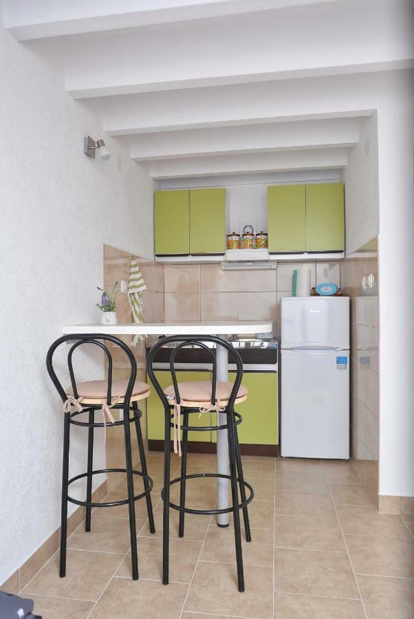 Apartments Sonia & Ana Трогир Экстерьер фото