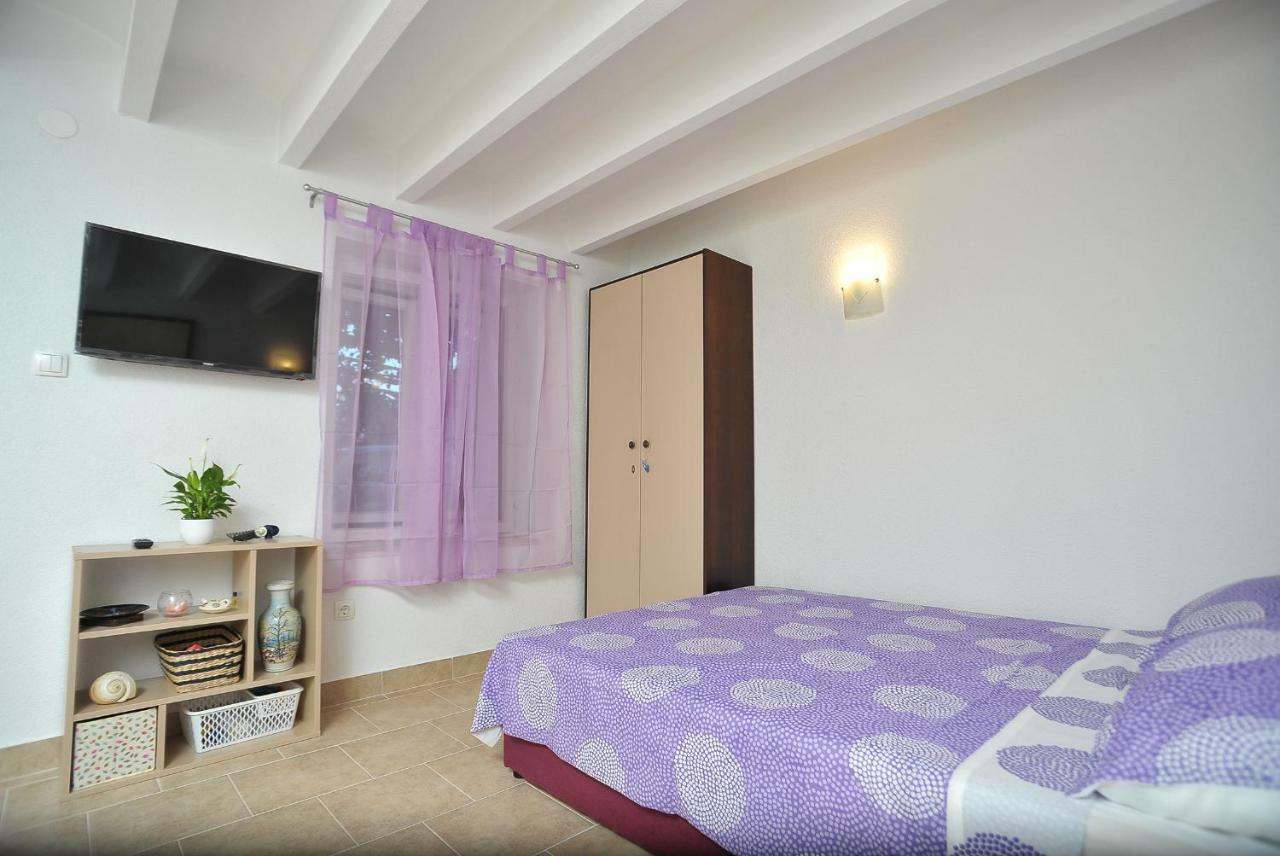 Apartments Sonia & Ana Трогир Экстерьер фото